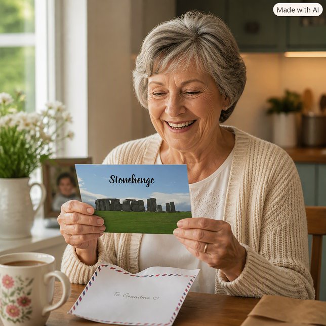 Stonehenge Stencirkel England Anpassa Vykort (A postcard with Stonehenge and text you can personalize.)
