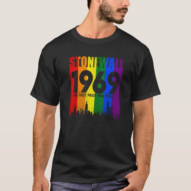 Stonewall 1969 Was A Riot LGBTQ LGBT Lesbian Gay P T Shirt (Framsida)