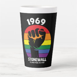 Stonewall Riot Remfamement Gay pride