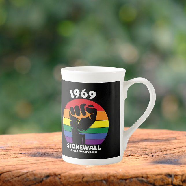 Stonewall Riot Remfamement Gay pride Benporslin Mugg (Skapare uppladdad)