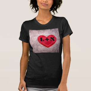 Stonewasinerat hjärtmonogram tee