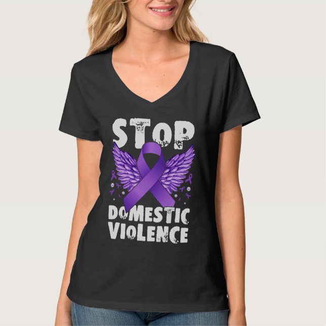 Stop Domestic Violence Wings purple ribbon T Shirt (Framsida)