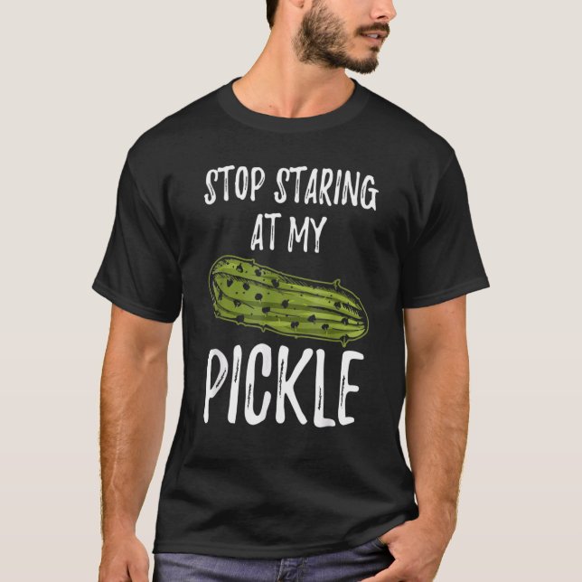 Stop Staring At My Pickle  Dirty Halloween T Shirt (Framsida)