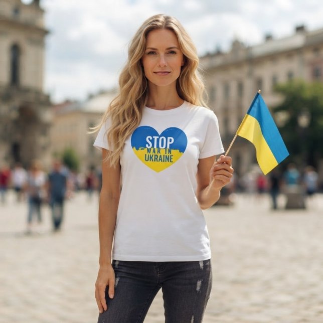 Stoppa kriget i Ukraina  T Shirt (Skapare uppladdad)