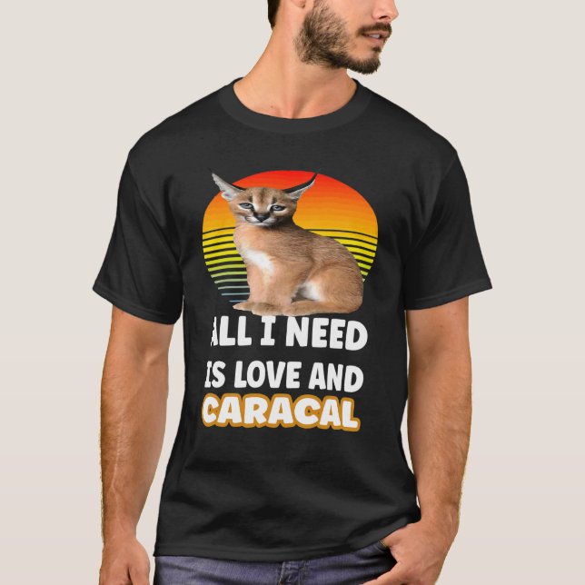 Stor Floppa Meme Katt T Shirt (Framsida)