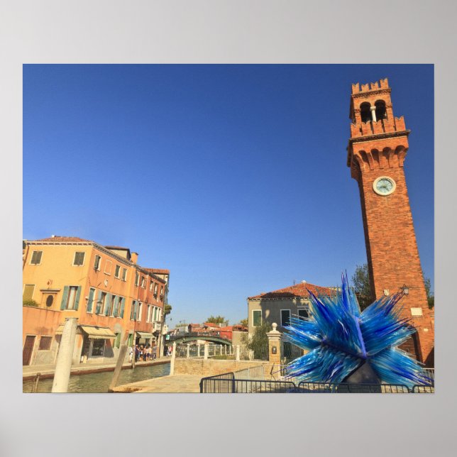 Stor glassstaty och klocktorn, Italien Poster (Framsidan)