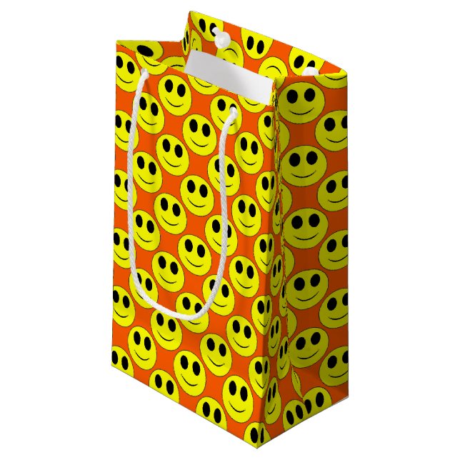 Stor Gult Lycklig Allover,Orange Small Gift Bag (Framsidan Vinklad)