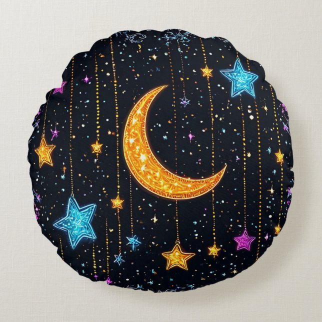 Stor halvmåne och många stjärnor rund kudde (Framsidan)