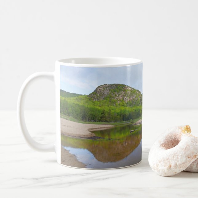 Stor huvudreflektion vid Sand Beach Kaffemugg (Med munk)