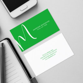 Stor initial i versaler | Modern typografi | Grön Visitkort