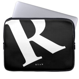 Stor initial | Modern typografi | Svart Laptop Fodral