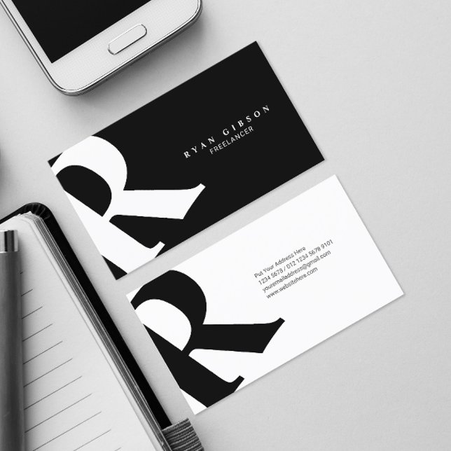 Stor inledande | Modern typografi | Svart Visitkort (Skapare uppladdad)