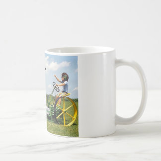 Stor kvartergräsmattagräsklippningsmaskin kaffemugg