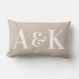 Stor Monogram Initialer på Solid Färg Lumbarkudde