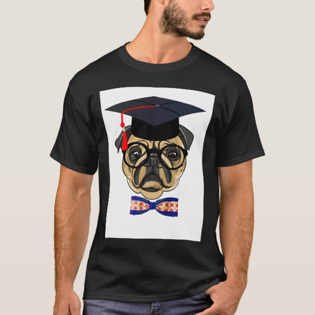Stor Mops Hund Med Examen T Shirt (Framsida)