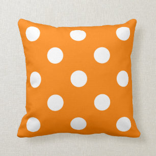 Stor polka dots - vit på orangen kudde