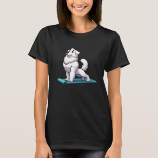 Stor Pyrenéer Yoga Hund Rolig Meditation T Shirt