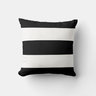 Stor Rand Black and White Kudde