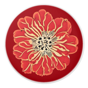 Stor röd jugendblomma knopp