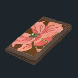 Stor Rosa blomma med djup röd bakgrund<br><div class="desc">En stor rosa blomma vilar på en djup röd bakgrund i den här målningen av Nancy Slocum. Blomman är vibrerande och blommar i fullt. En fantastisk gåva till en speciell person i ditt liv!</div>