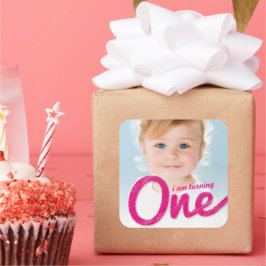 Stor Sketch En Tjej 1-års Födelsedagsfest Förmån F Fyrkantigt Klistermärke