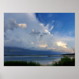 Stor sommarstorm över Kustblått Vatten Poster
