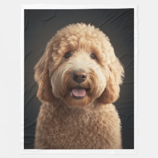 Stor, svart, fleece filet med Goldendoodle