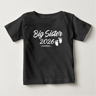 Stor syster laddar 2026 Baby- tillkännagivande sys T Shirt