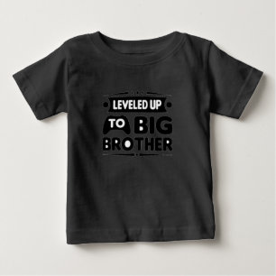 Stora brodern ansvar Uppflyttad till Big Brother T Shirt