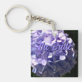 Stora hortensia lila blommor till bruden