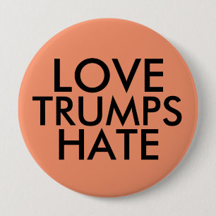 Stora knappar i kärlek TRUMPS HATE