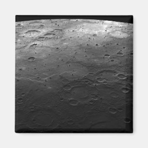 Stora krater på planetmercuryen magnet
