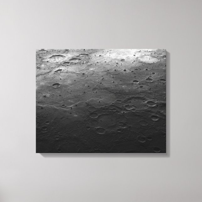 Stora kratrar på planeten Mercury Canvastryck (Framsida)