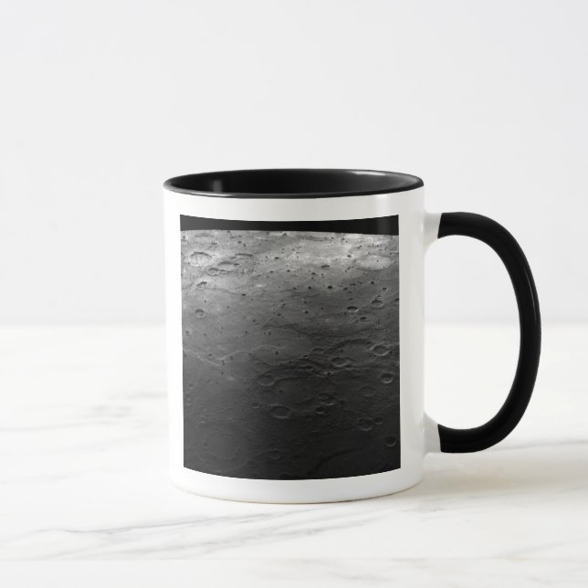 Stora kratrar på planeten Mercury Mugg (Höger)