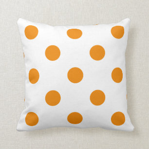Stora prickar - Tangerine på vit Kudde