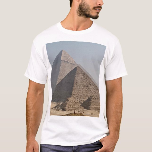 Stora pyramiderna i Giza under klar blå himmel, Eg T Shirt (Framsida)