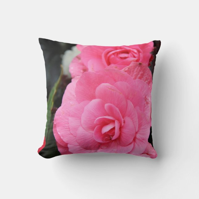 Stora rosa blommor i vår poster kudde (Framsida)