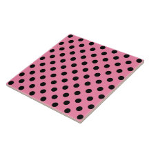 Stora svarta Polka dots på shock rosa