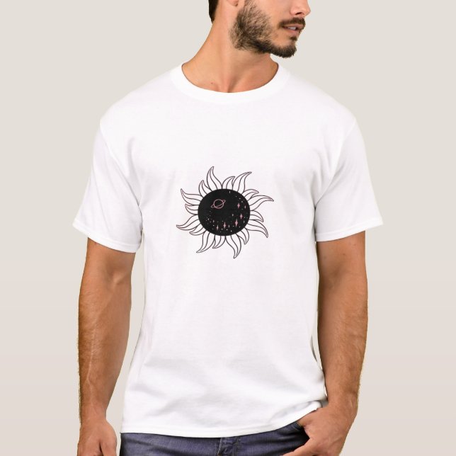 Storberg och solnedgång i Sol T Shirt (Framsida)