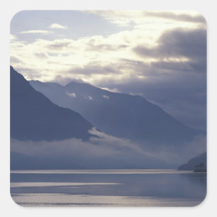 Storbritannien, Skottland. Loch Duich Fyrkantigt Klistermärke