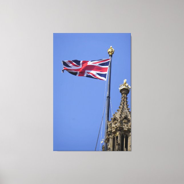 Storbritanniens flagga flyger över Westminster. Canvastryck (Framsida)