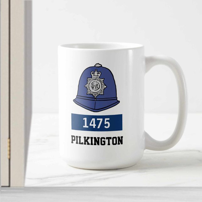 Storbritanniens poliskonstapel Helmet - lägg till  Kaffemugg (Skapare uppladdad)