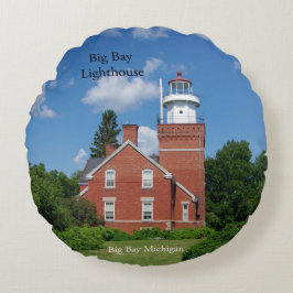 Storbuktens fyr runt kudde