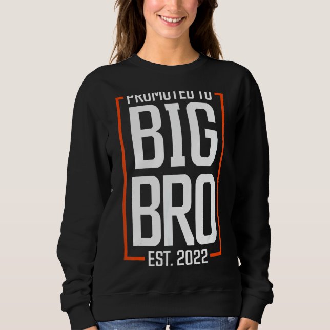 Storebror 2022 Big Bro snart till Bi T Shirt (Framsida)