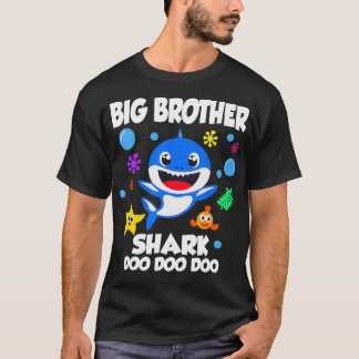 Storebror vid Baby-hajens födelsedagskorv T Shirt