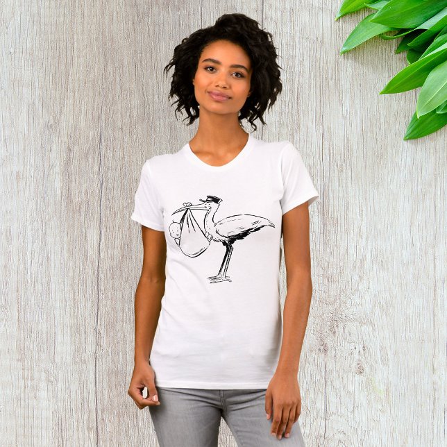 Stork Holding A Baby Womens T-Shirt (Skapare uppladdad)