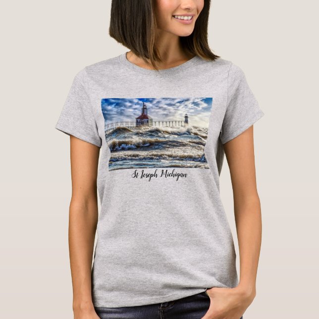 Storm at St Joseph Lighthouse T-Shirt (Framsida)