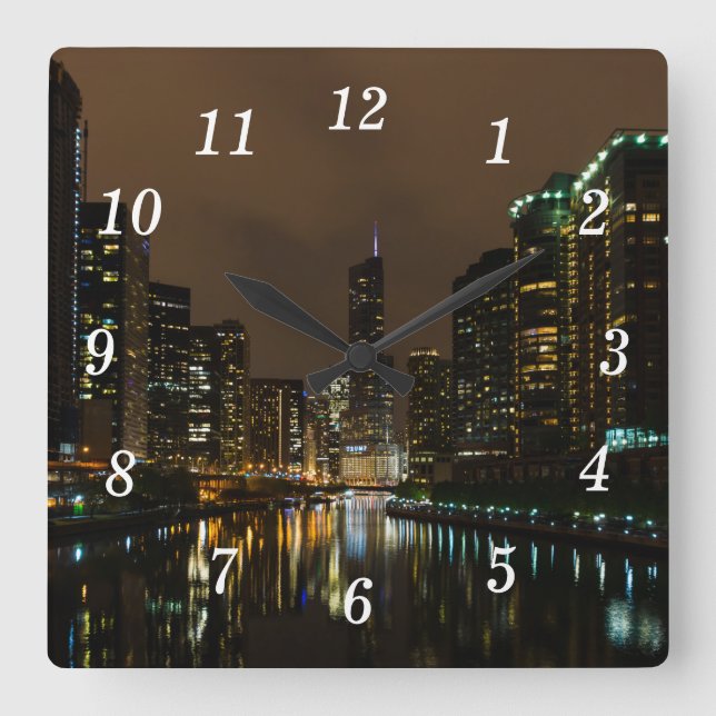 Storm Brewing Over Chicago Wall Clock Fyrkantig Klocka (Framsida)