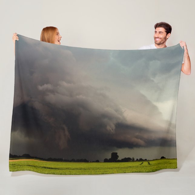 STORM SOM KOMMER IN FLEECEFILT (På plats)