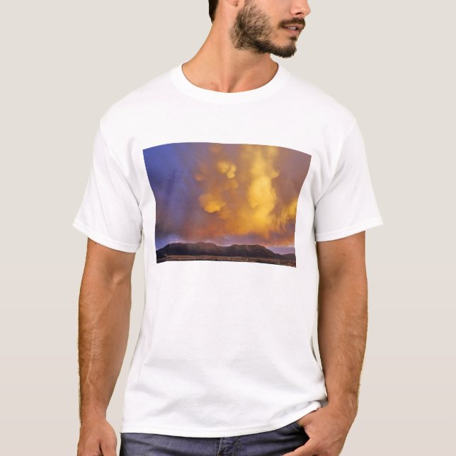 Stormmoln i århundradet i Montana T-shirt (Framsida)